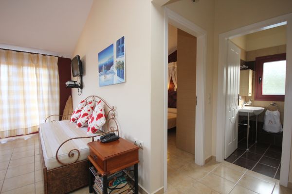 Hotel GreKa Ionian Suites (Isla de Kefalonia)